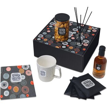 Подарочный набор «Re:y. Treat» с кружкой, сиропом и попкорном