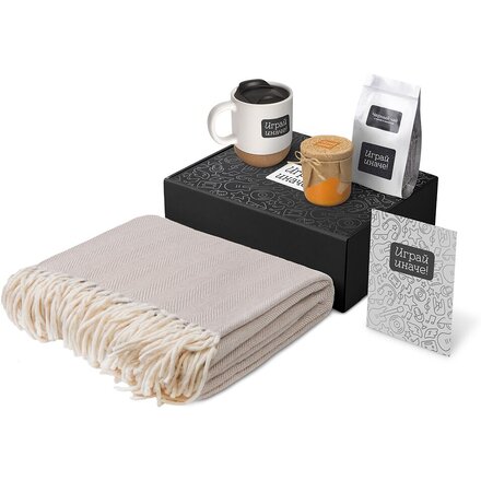 Подарочный набор «Re:y. Nest» с пледом, кружкой и вареньем